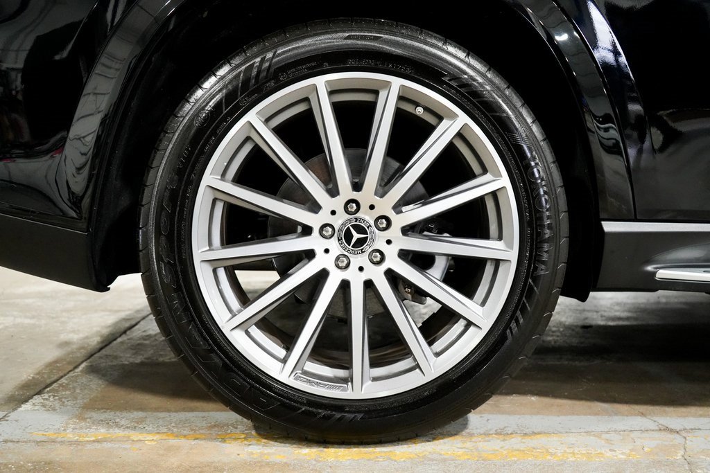 Used 2021 Mercedes-Benz GLS 580 4MATIC image 29