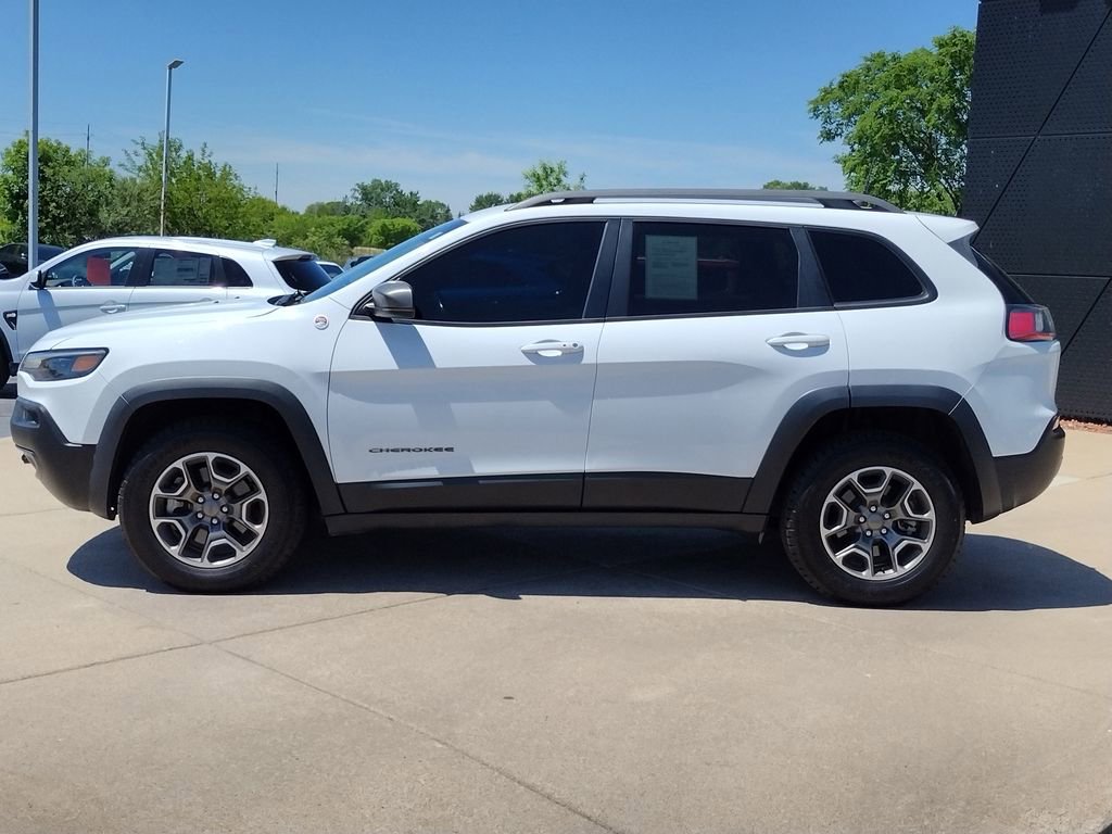 Used 2021 Jeep Cherokee Trailhawk AWD/4WD image 16