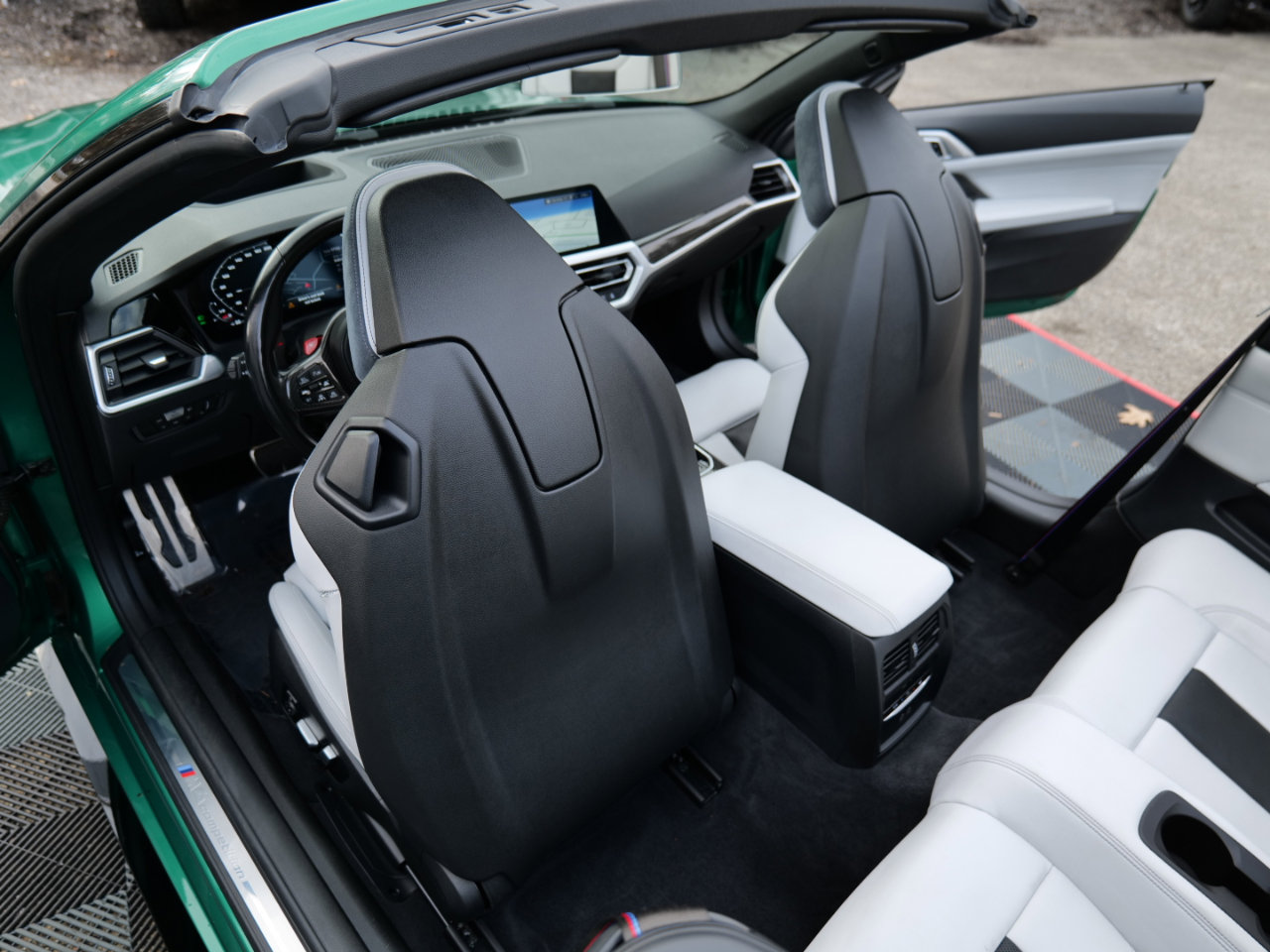 Used 2022 BMW M4 xDrive Competition image 44