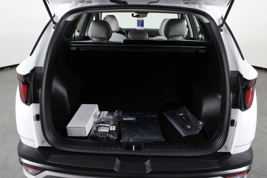 Certified 2026 Hyundai Tucson SE image 18