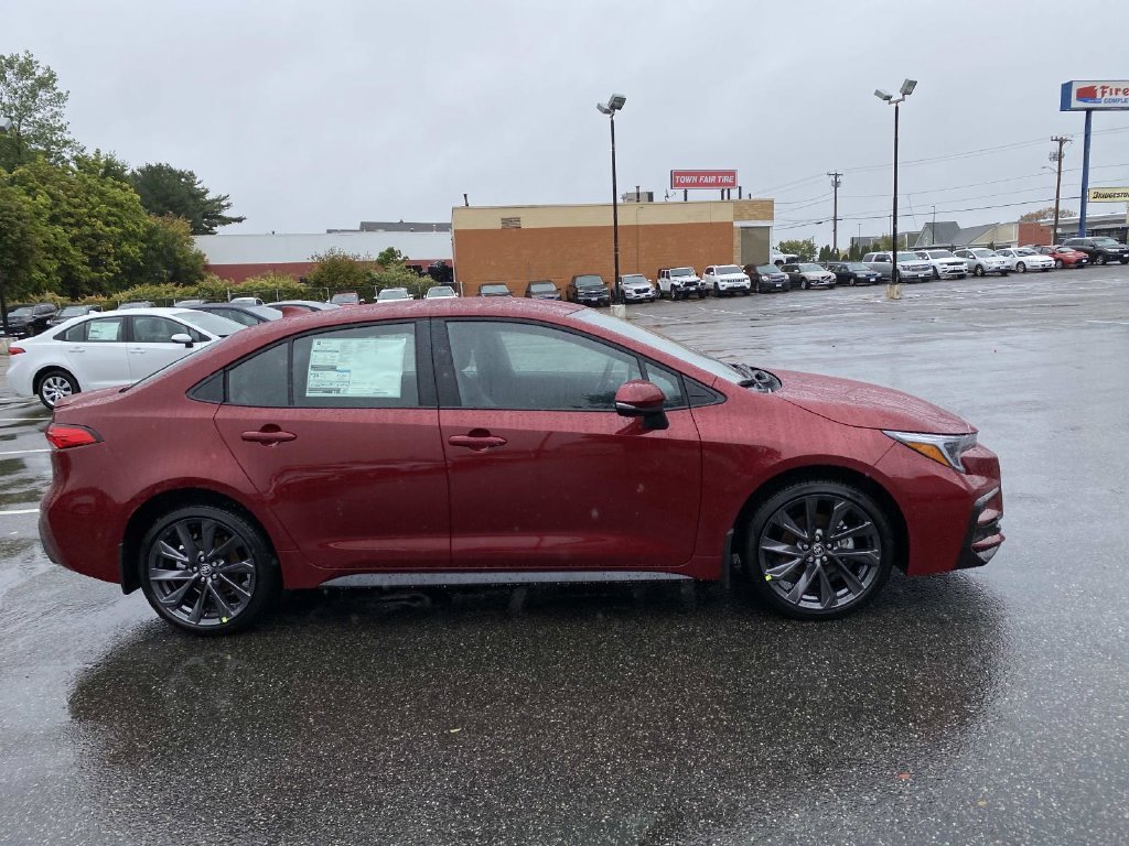 New 2026 Toyota Corolla SE w/ SE Package FWD image 2