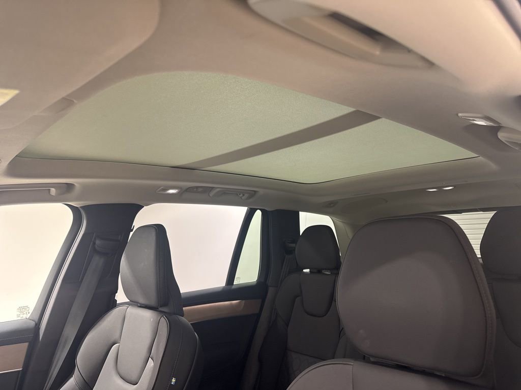 Used 2026 Volvo XC90 B6 Plus w/ Protection Package Premier image 16