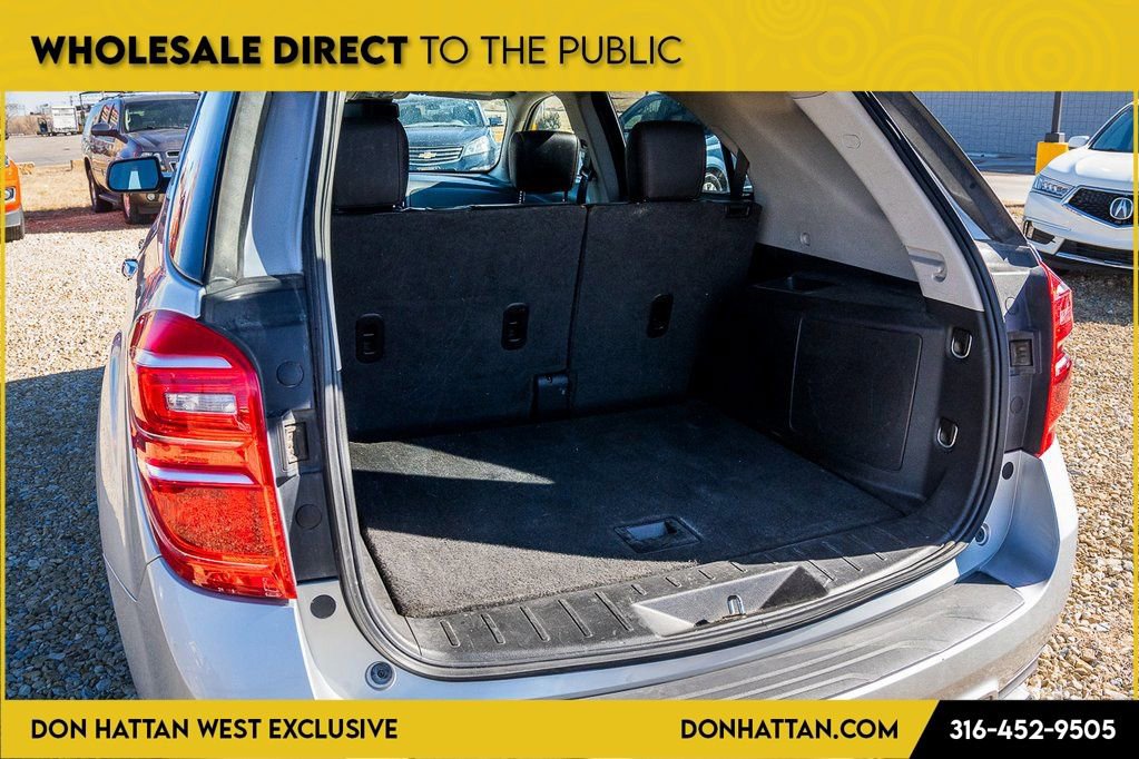 Used 2017 Chevrolet Equinox Premier w/ Enhanced Convenience Package AWD/4WD image 26