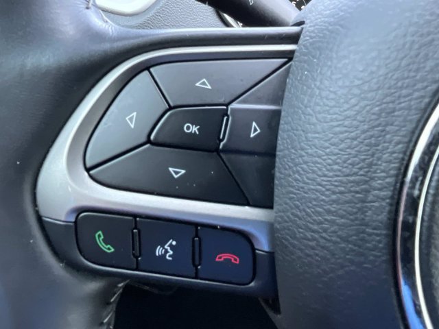 Used 2021 Jeep Compass Latitude w/ Sun and Sound Group AWD/4WD image 31