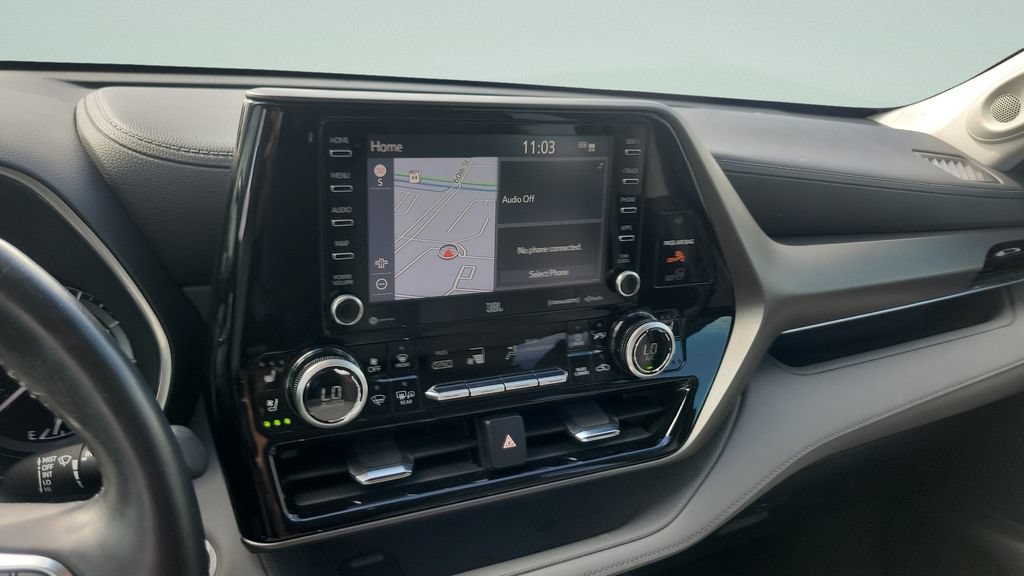 Certified 2021 Toyota Highlander Limited FWD image 14