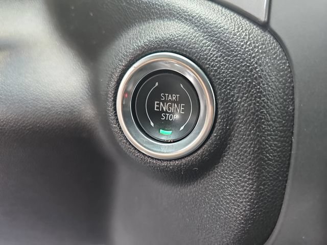 Used 2022 Chevrolet Silverado 1500 Custom AWD/4WD image 29