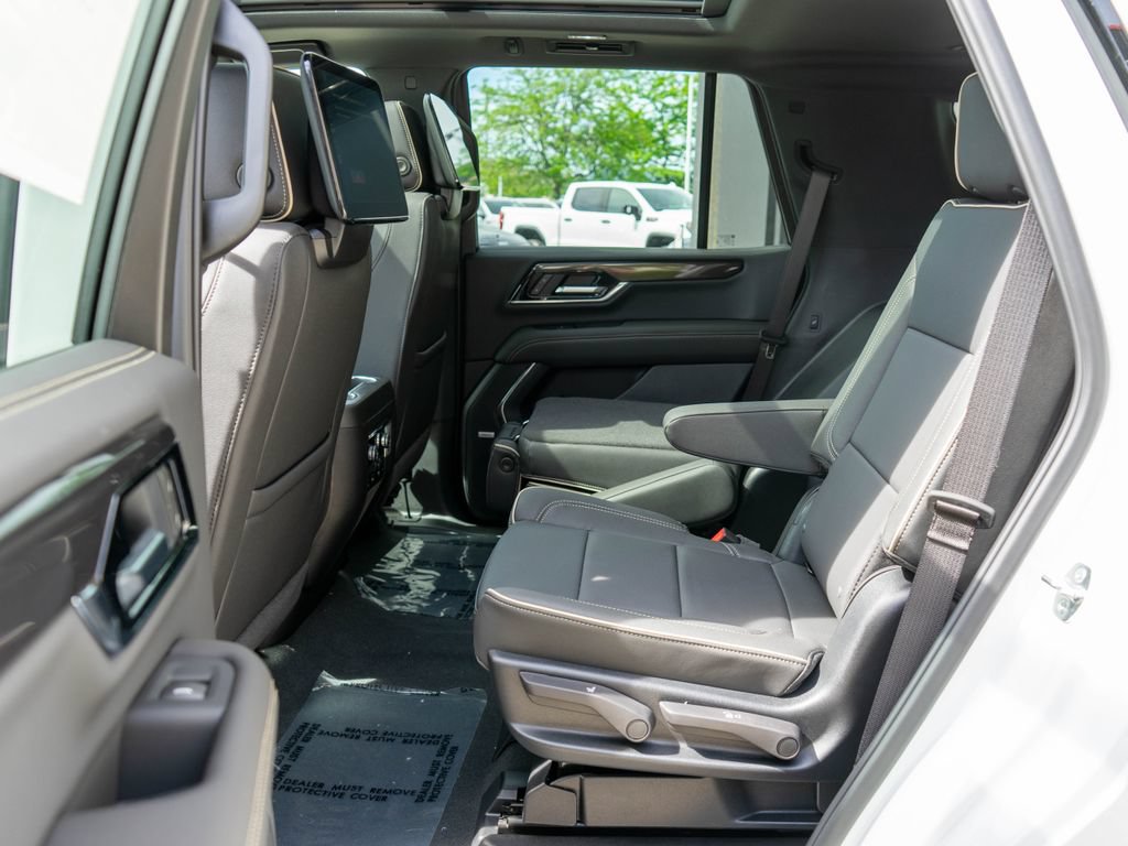 New 2026 GMC Yukon Elevation w/ Elevation Premium Package AWD/4WD image 14