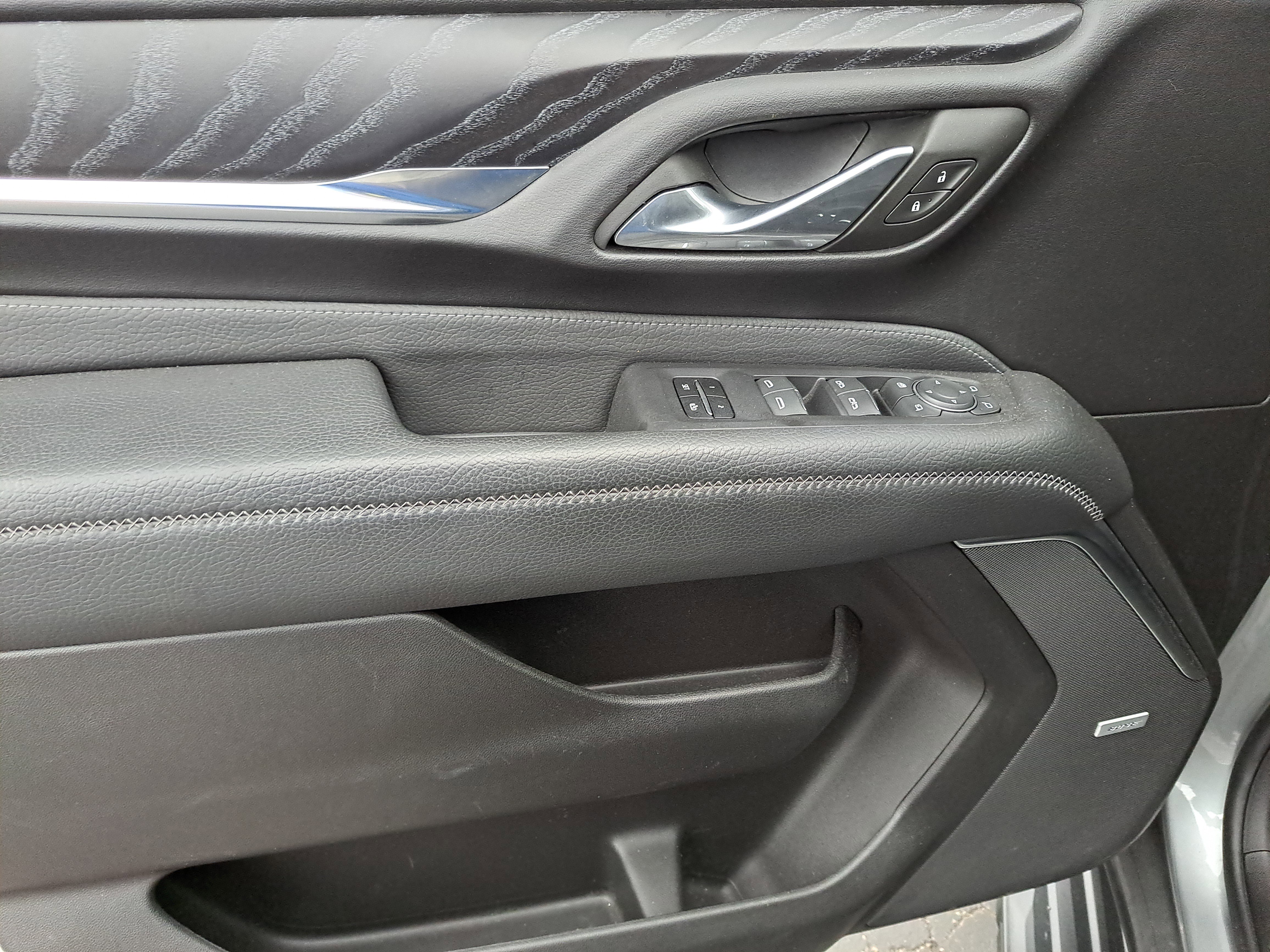 Used 2024 GMC Yukon Denali w/ Advanced Technology Package image 15