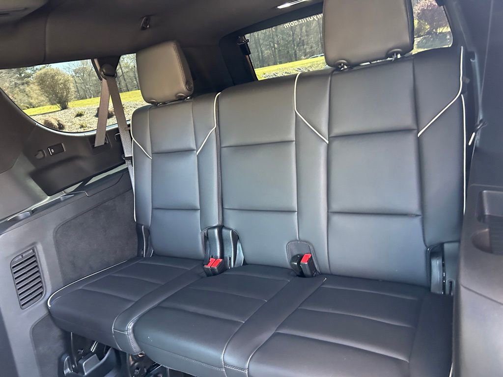 Used 2024 Cadillac Escalade ESV Premium Luxury RWD image 45