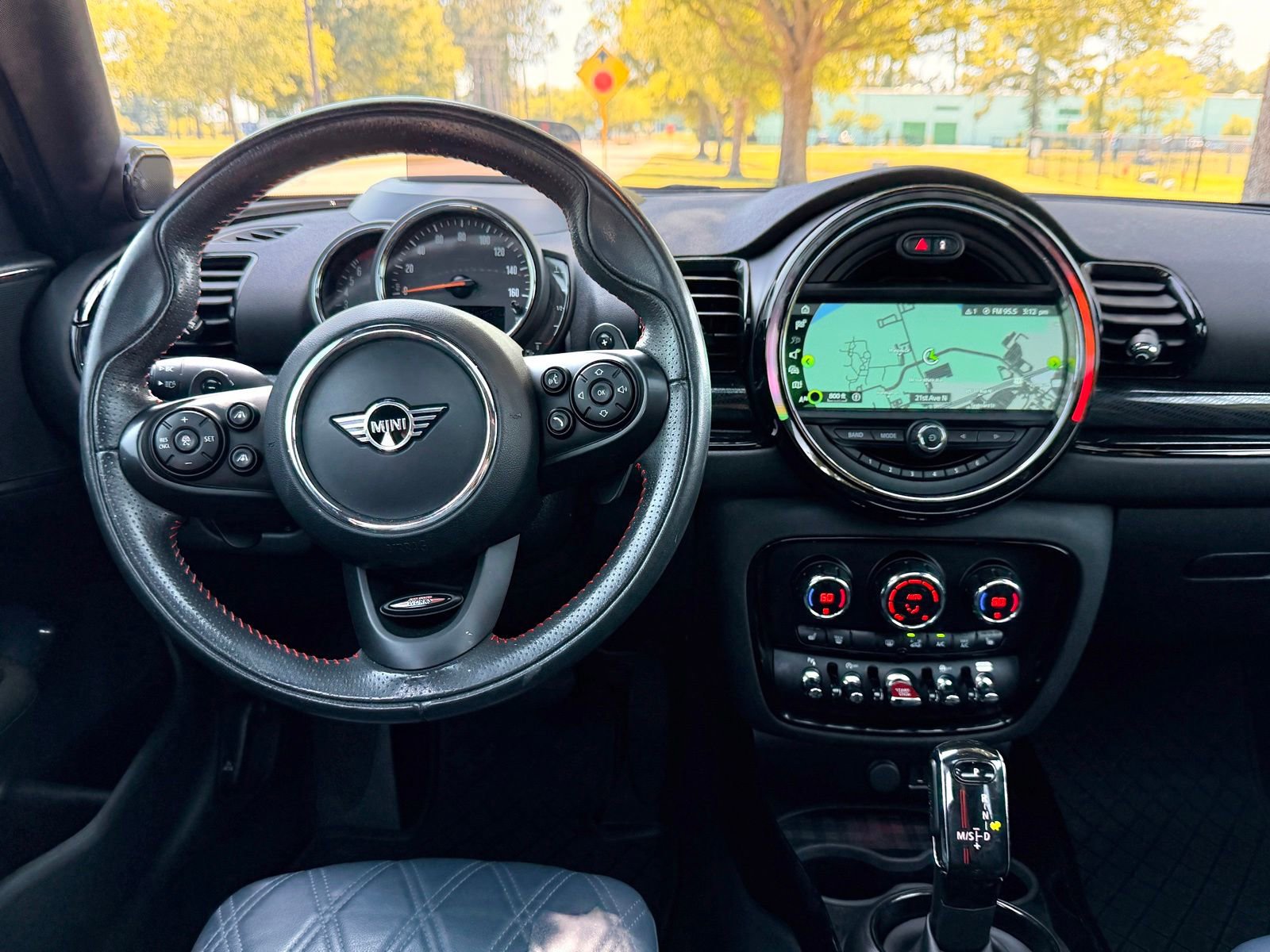 Used 2020 MINI Cooper Clubman S w/ Driver Assistance Package FWD image 3