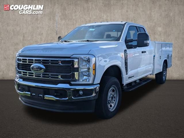 New 2025 Ford F350 XL w/ XL Chrome Package image 3