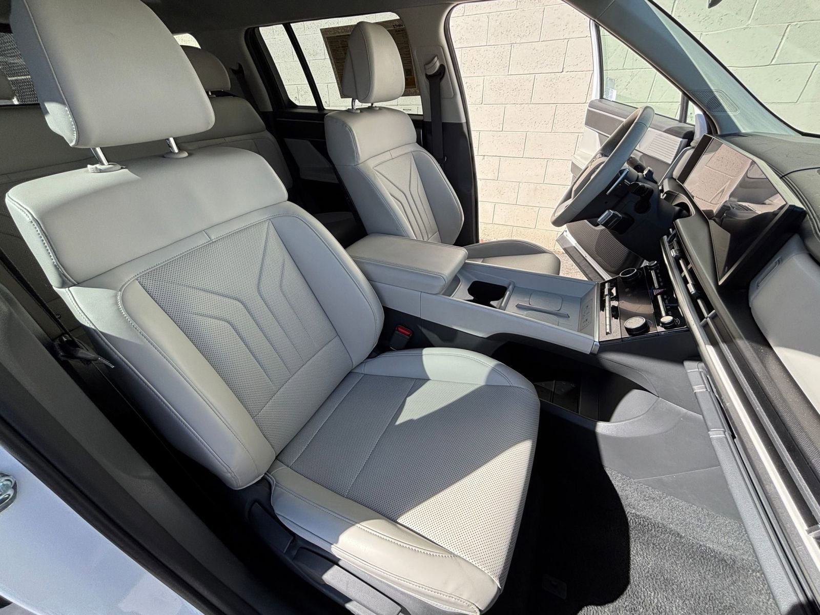 Used 2025 Hyundai Santa Fe SEL image 39