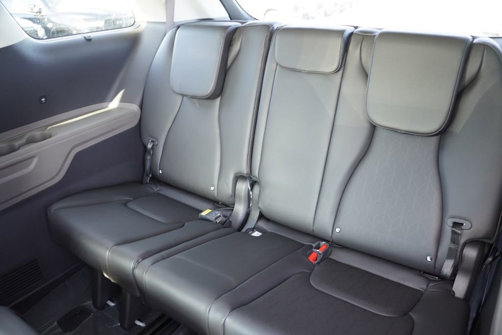 New 2026 Kia Carnival EX image 12
