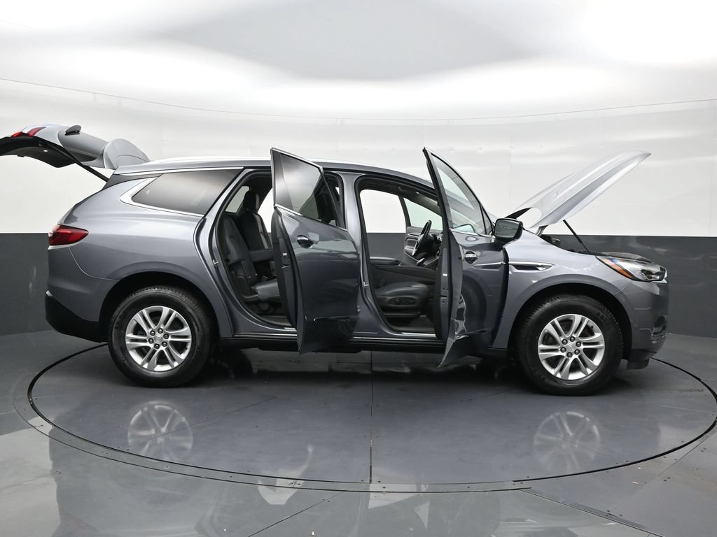 Used 2020 Buick Enclave Essence w/ Sound and Sites Package FWD image 28