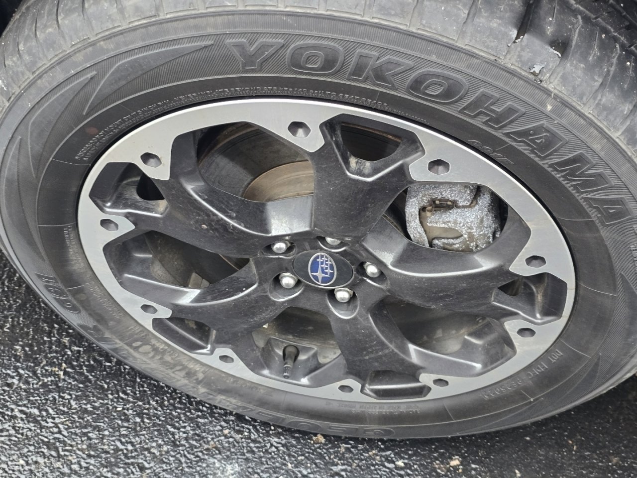 Used 2023 Subaru Crosstrek 2.0i Premium image 12