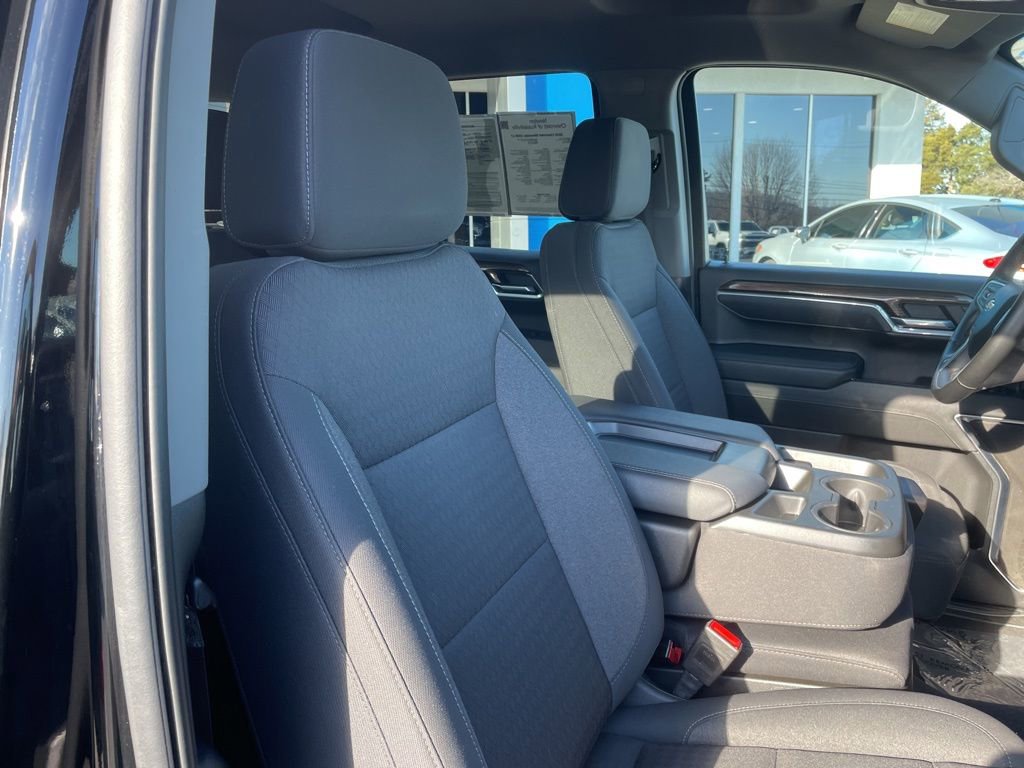 Used 2025 Chevrolet Silverado 1500 LT image 22