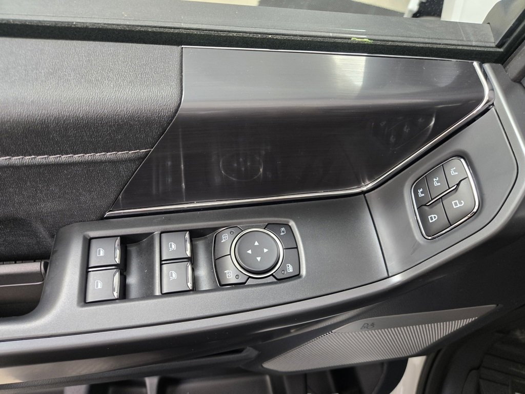 New 2025 Ford F150 Lariat w/ Equipment Group 501A Mid image 13