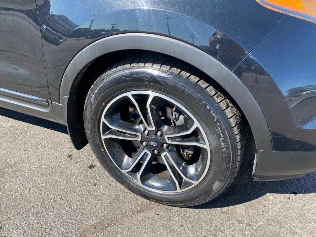Used 2014 Ford Explorer Sport AWD/4WD image 32
