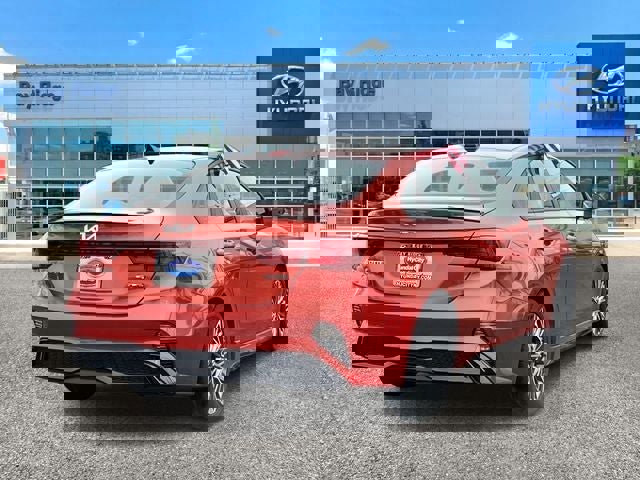 Used 2023 Kia Forte GT-Line w/ GT-Line Premium Package image 5