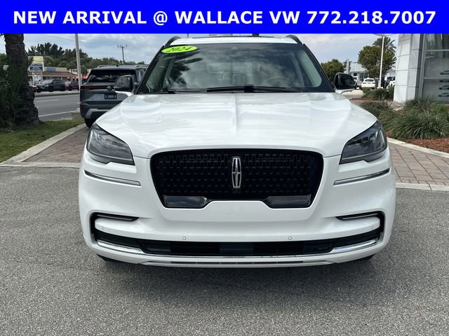 Used 2024 Lincoln Aviator Reserve w/ Equipment Group 201A image 3