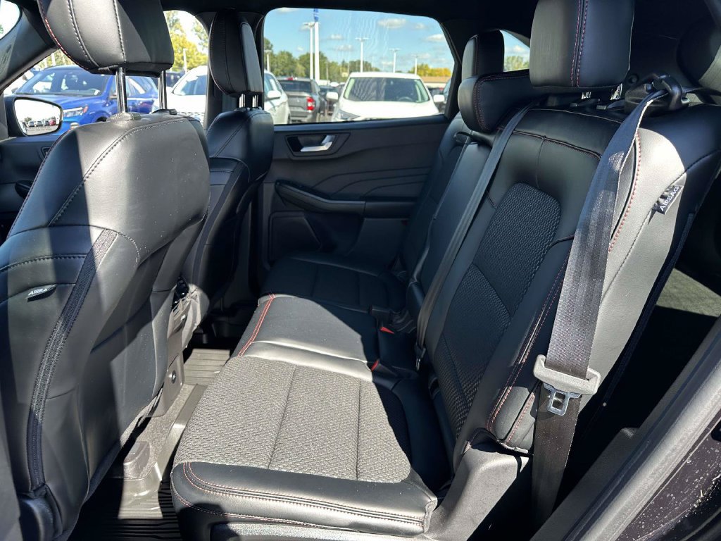 Certified 2024 Ford Escape ST-Line w/ Tech Pack #1 AWD/4WD image 12