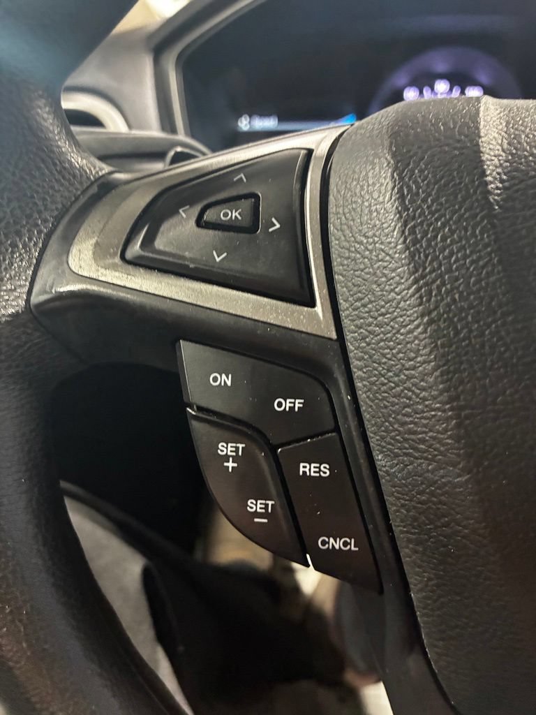 Used 2018 Ford Fusion SE w/ Fusion SE Technology Package FWD image 21