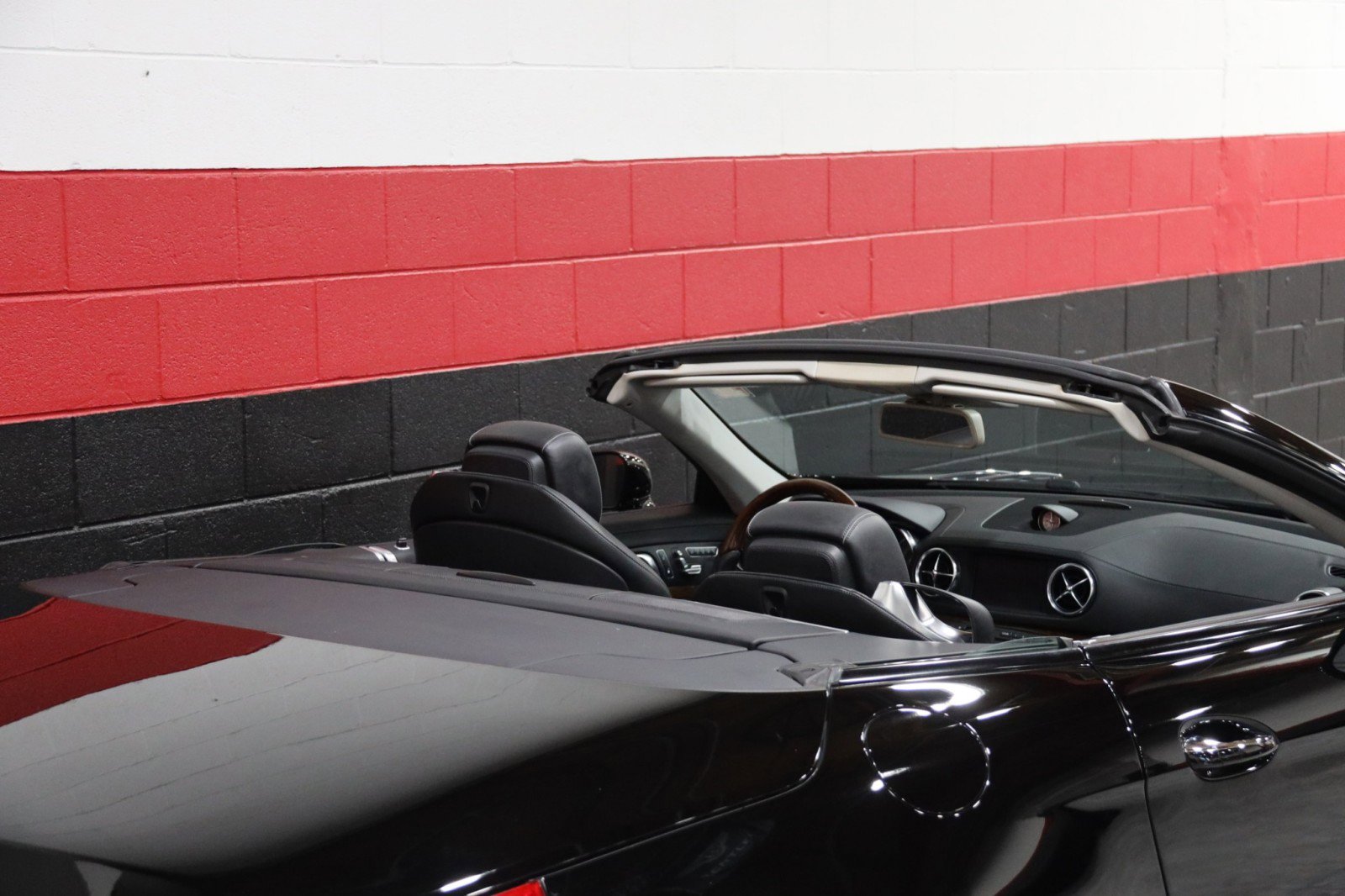 Used 2013 Mercedes-Benz SL 550 image 12