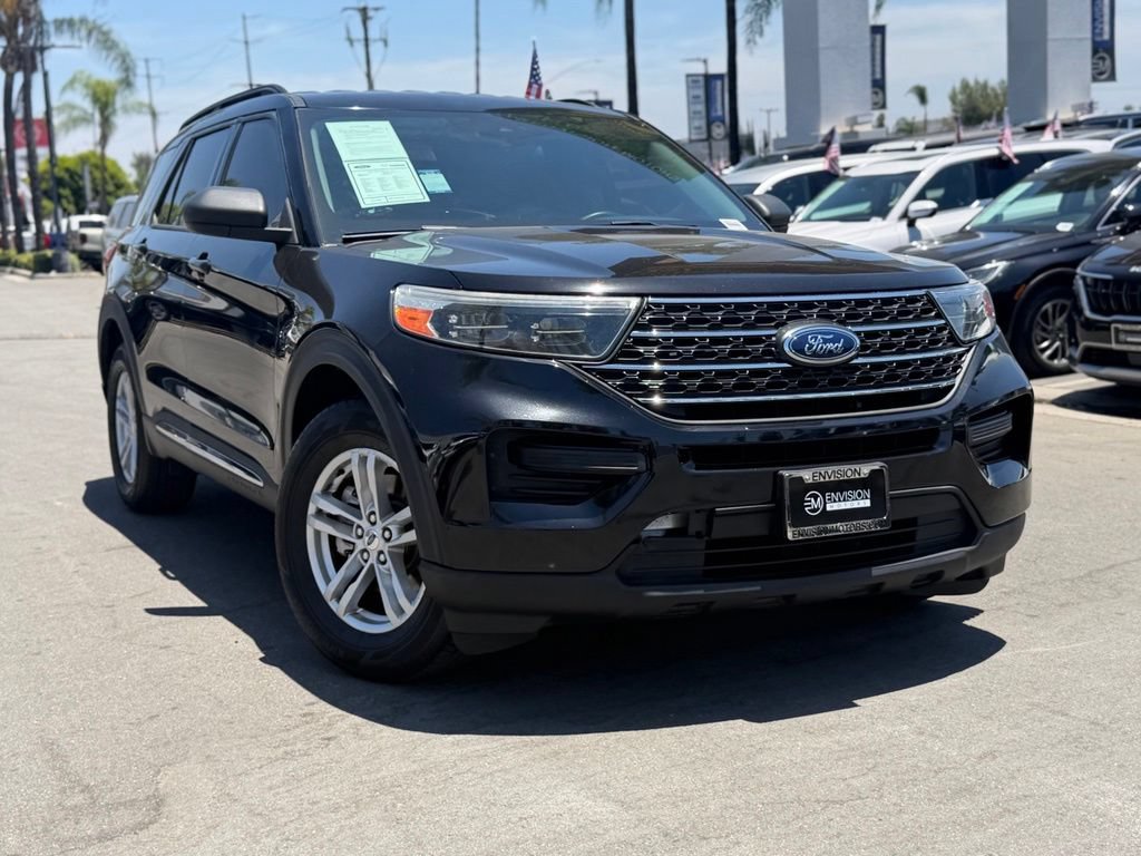 Certified 2022 Ford Explorer XLT RWD image 3