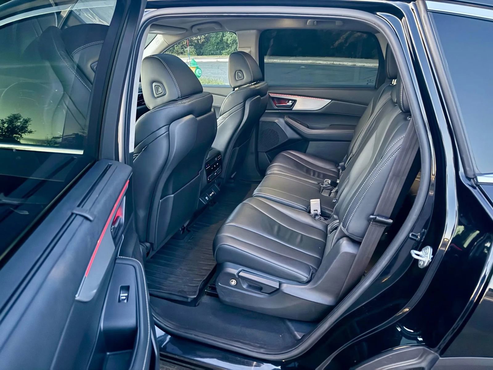 Used 2023 Acura MDX SH-AWD w/ Technology Package image 14