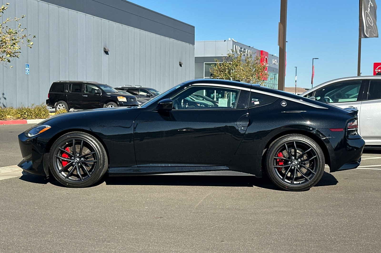 Certified 2024 Nissan Z Performance w/ Floor Mat Package RWD image 7