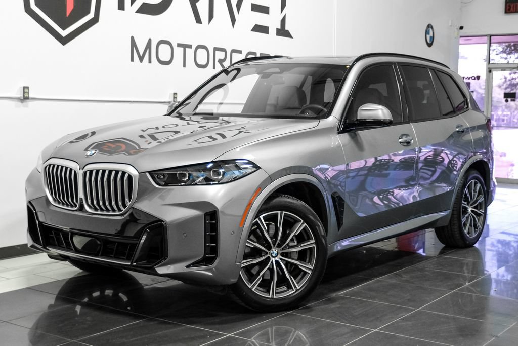 Used 2025 BMW X5 xDrive40i w/ M Sport Package AWD/4WD image 7