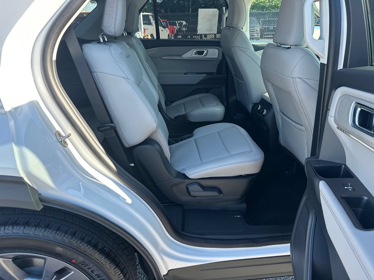 New 2026 Ford Explorer Active w/ Active Comfort Package AWD/4WD image 15