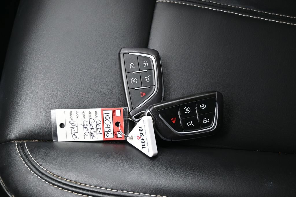 Used 2024 Cadillac Lyriq Tech RWD image 23