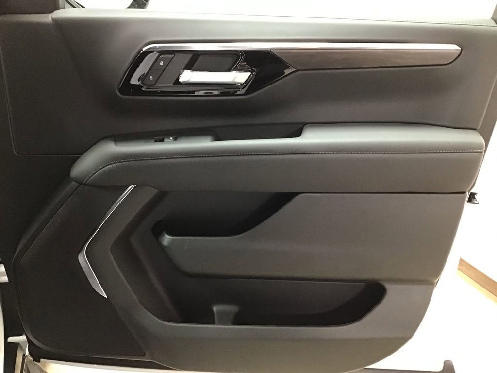 New 2026 Chevrolet Tahoe LS image 7