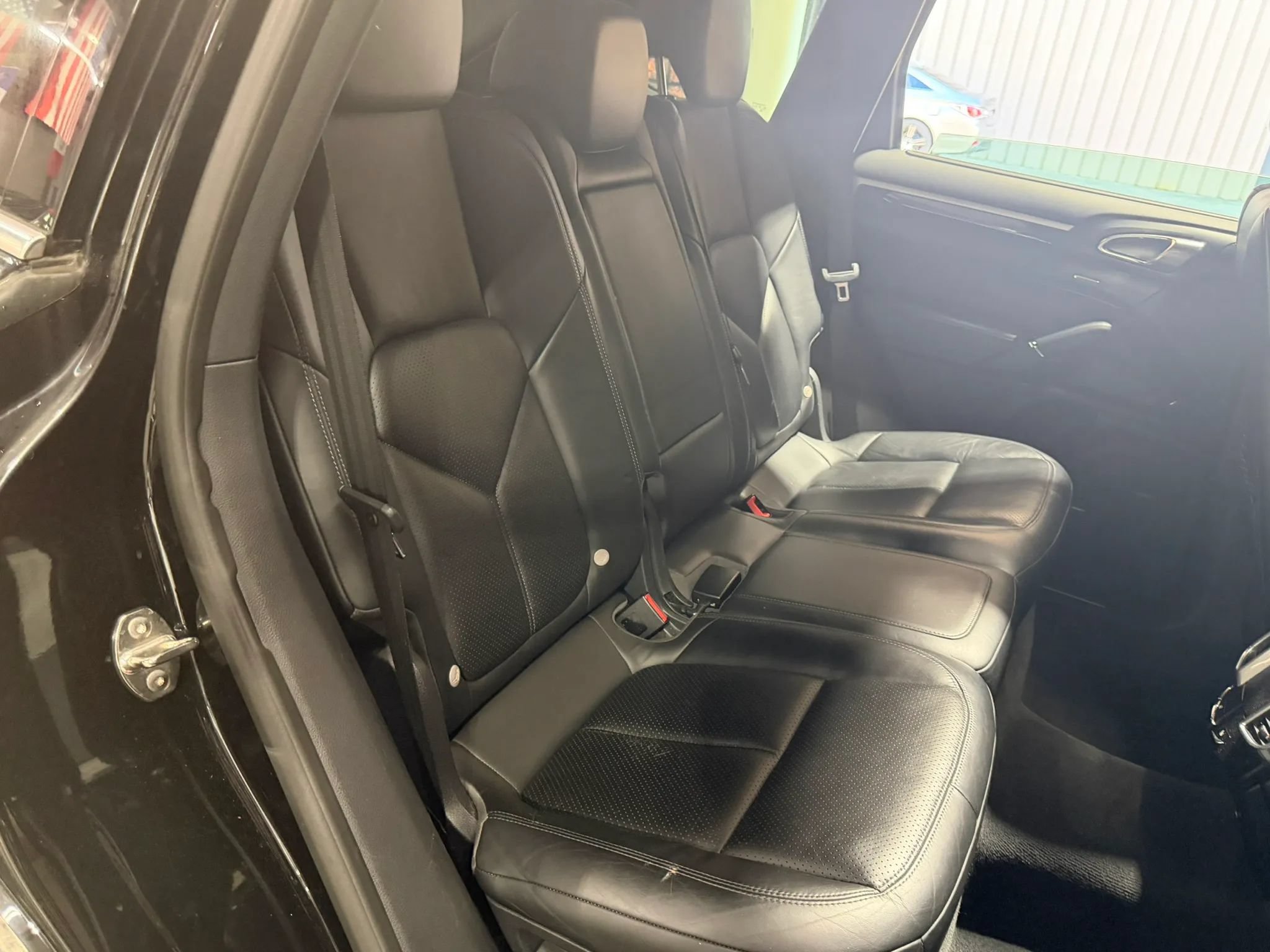 Used 2013 Porsche Cayenne S AWD/4WD image 19