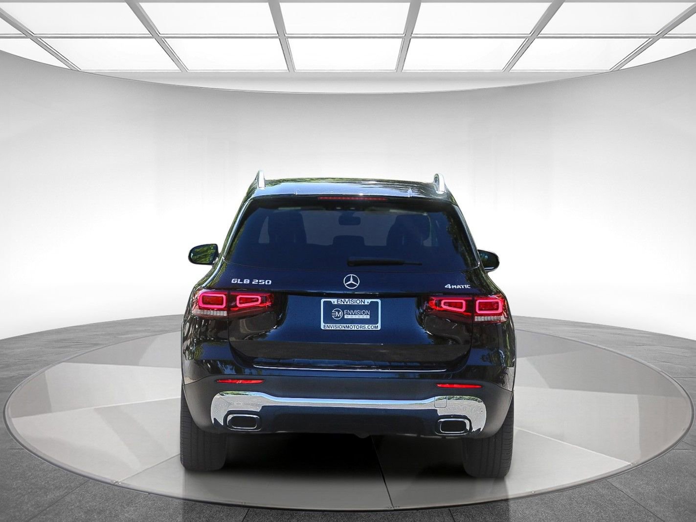 Used 2021 Mercedes-Benz GLB 250 4MATIC image 3