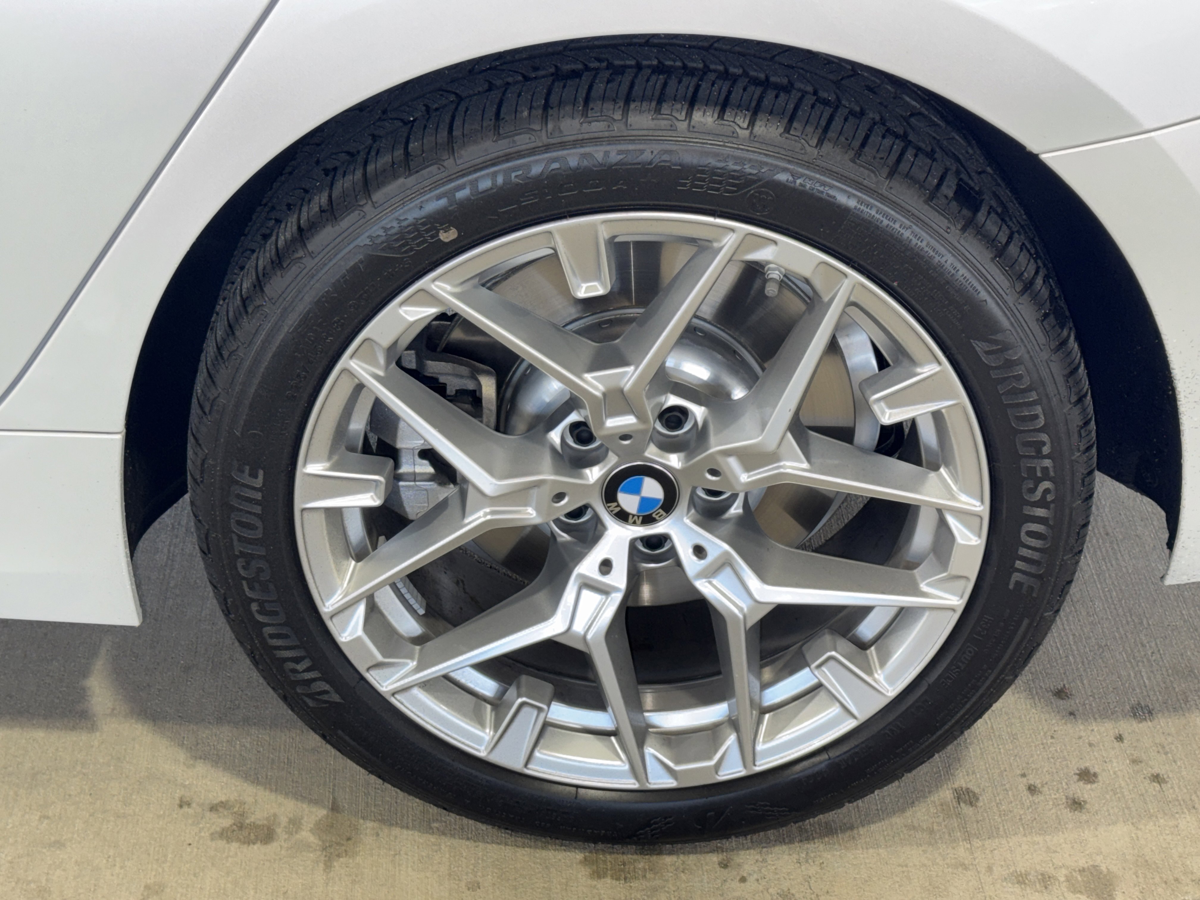 Certified 2025 BMW 330i Sedan w/ Convenience Package image 35