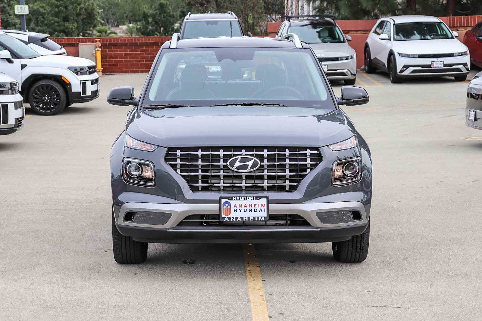 New 2026 Hyundai Venue SEL FWD image 2