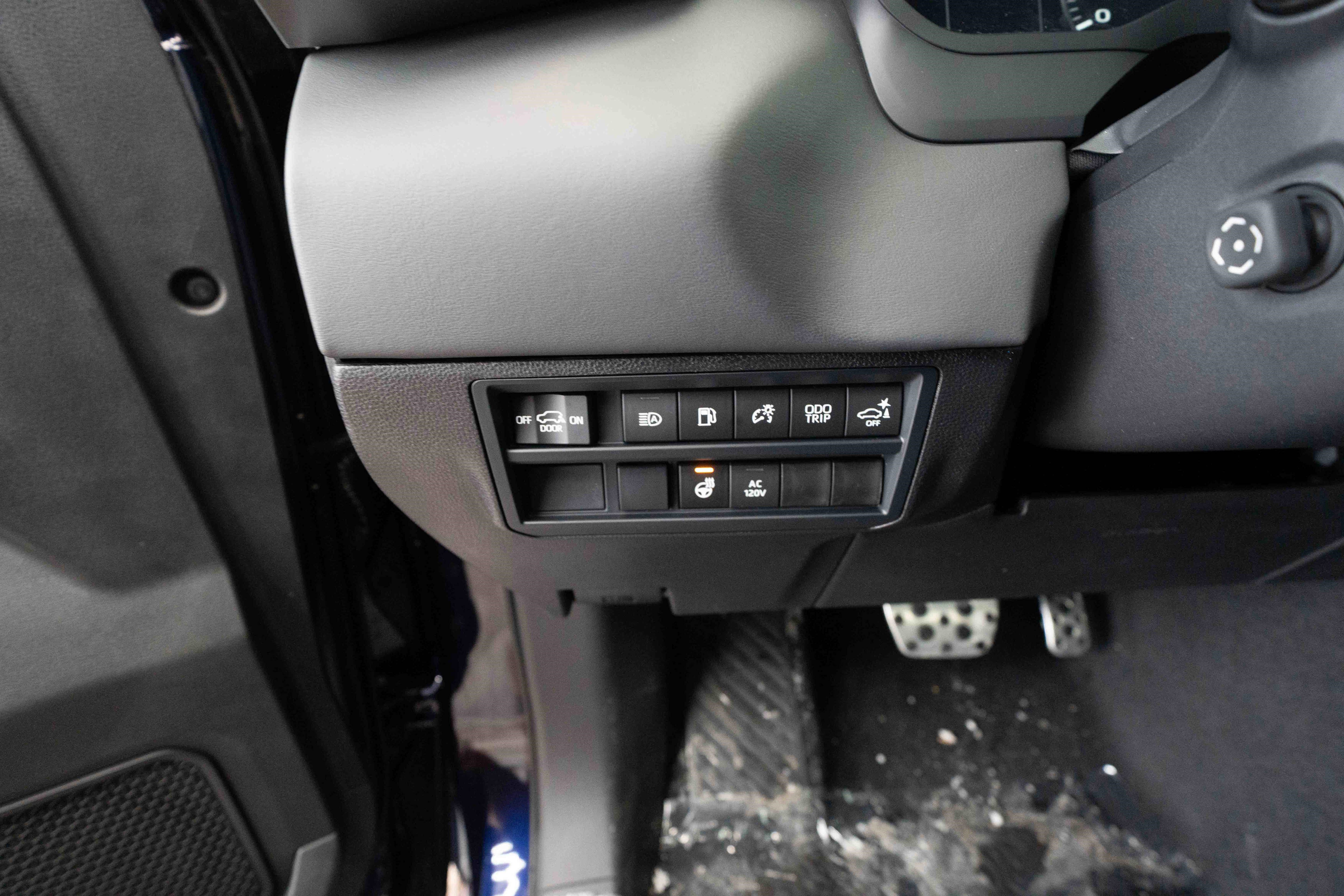 New 2026 Toyota Sequoia Platinum w/ TRD Off-Road Package image 11