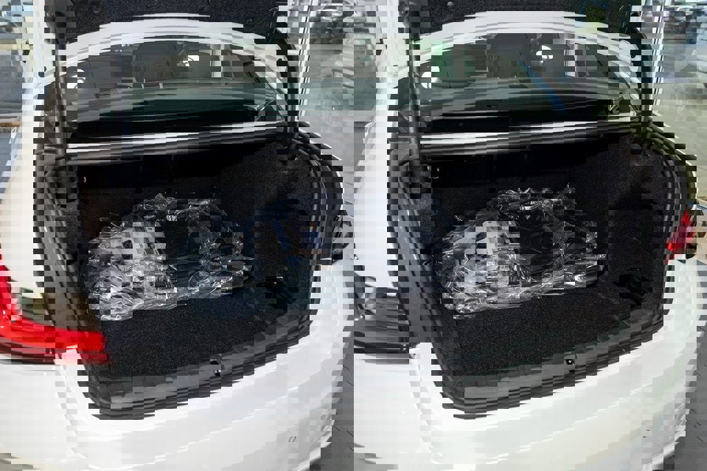 New 2026 BMW 330i xDrive Sedan w/ Premium Package image 11