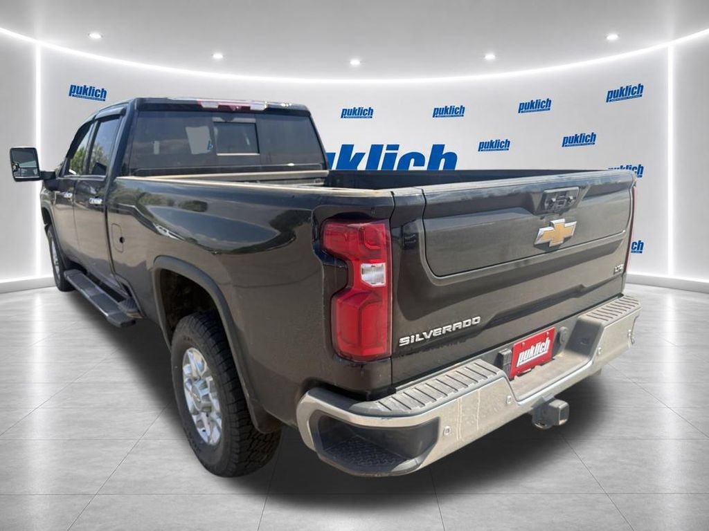 Certified 2022 Chevrolet Silverado 3500 LTZ w/ LTZ Convenience Package AWD/4WD image 5