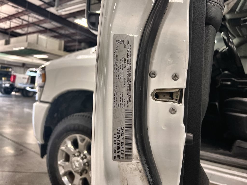 Used 2024 RAM 2500 Laramie AWD/4WD image 37
