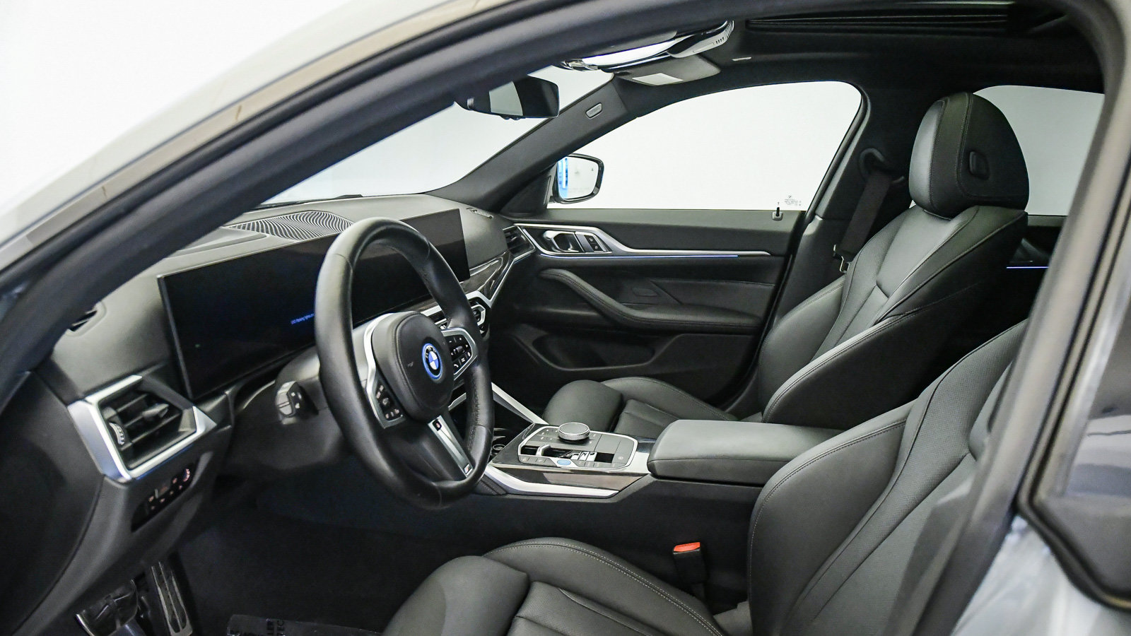 Certified 2024 BMW i4 eDrive35 w/ M Sport Package RWD image 18