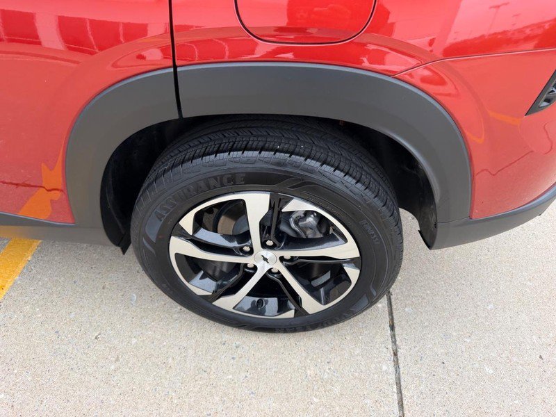 Used 2024 Chevrolet Trax RS FWD image 5