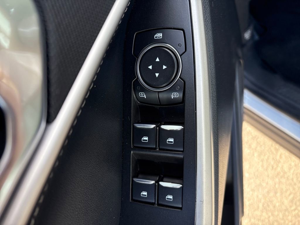 Used 2021 Ford Explorer XLT w/ Class III Trailer Tow Package image 11