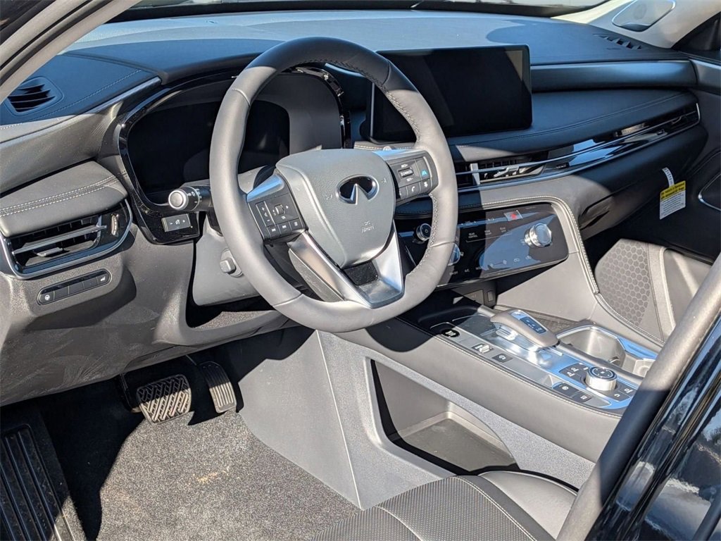 New 2026 INFINITI QX60 Luxe w/ Family Package image 10