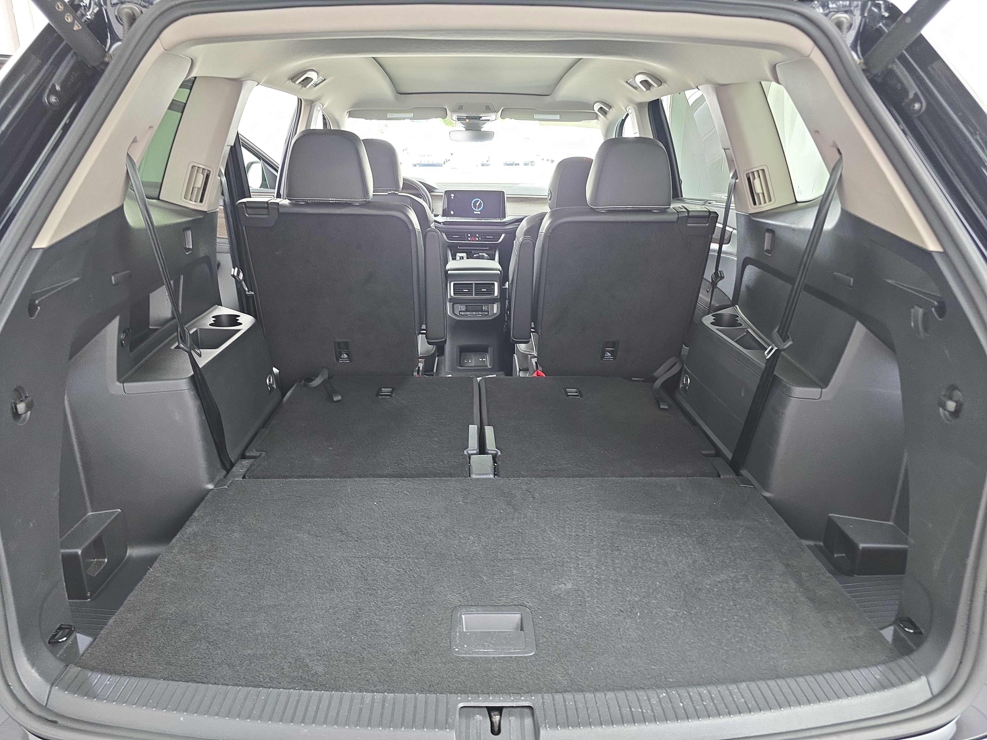 Certified 2025 Volkswagen Atlas SEL AWD/4WD image 13