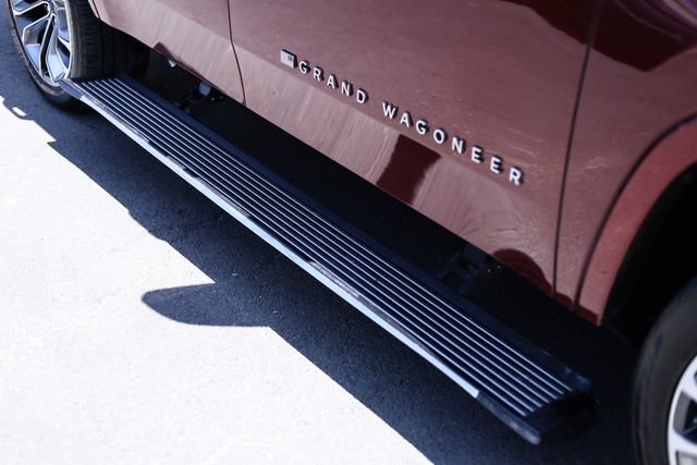 Used 2022 Jeep Grand Wagoneer Series III w/ Flexible Seating Group AWD/4WD image 25