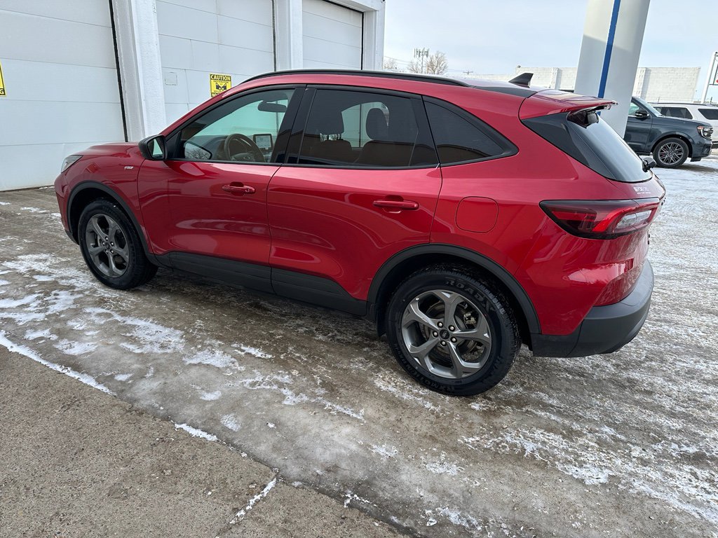 Certified 2025 Ford Escape ST-Line image 2