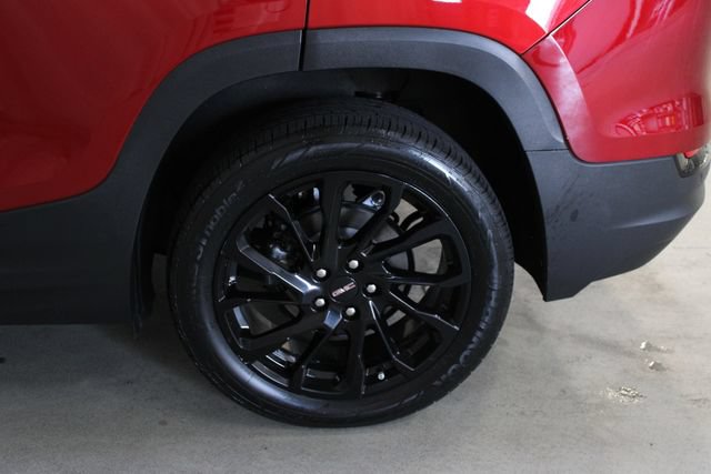 Used 2024 GMC Terrain SLE w/ Driver Convenience Package FWD image 34
